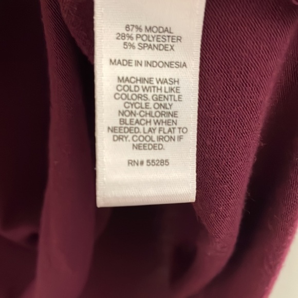 EXPRESS BURGUNDY SHORT SLEEVE DROP HEM TOP - Picture 5 of 5